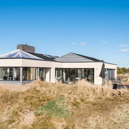 Ferienhaus Holiday Cxxvi *